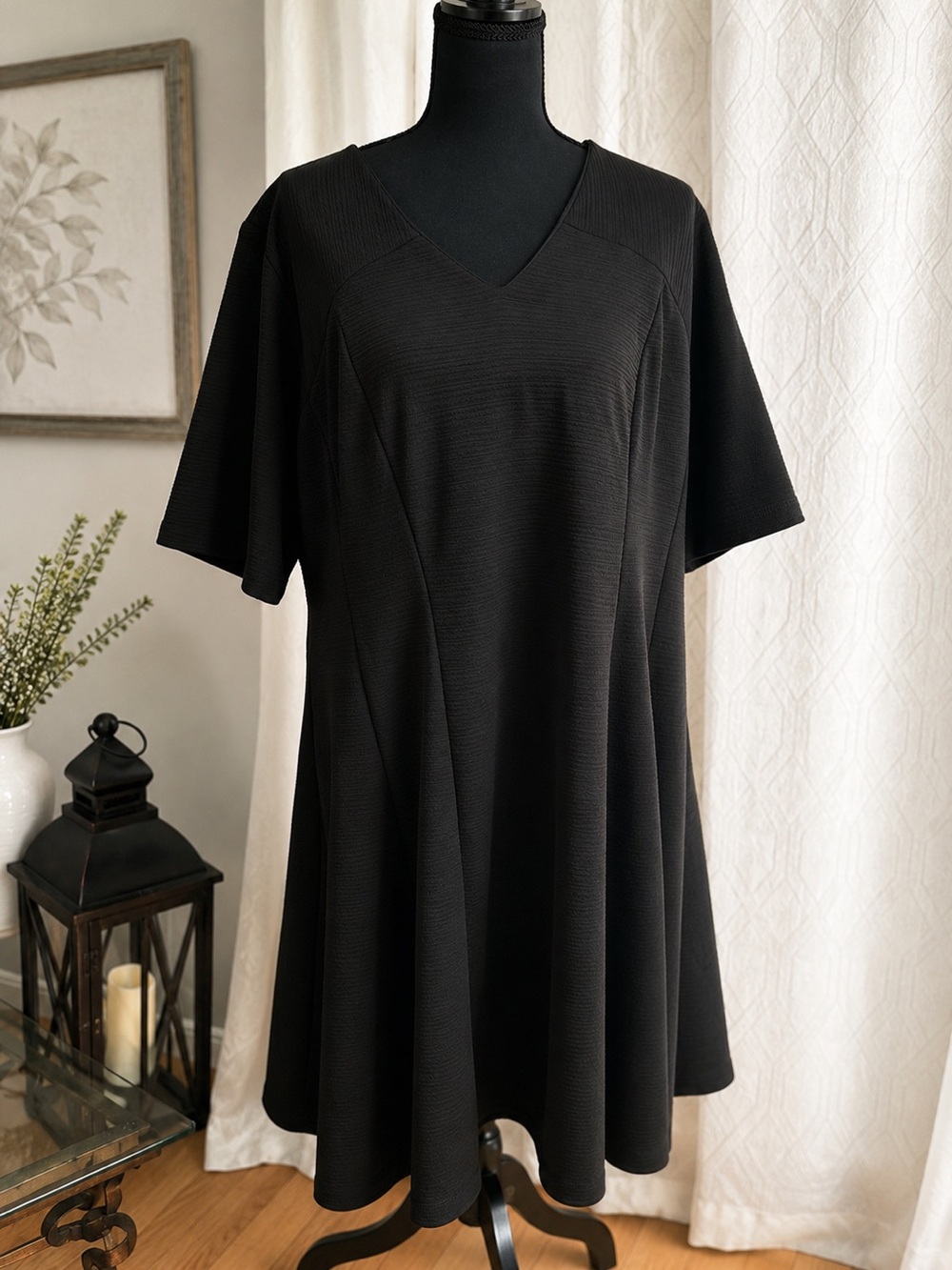 Lane Bryant Black Textured V‑Neck A-Line Tunic Dress